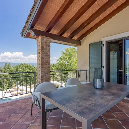 Clara Meloni Villa Motovun